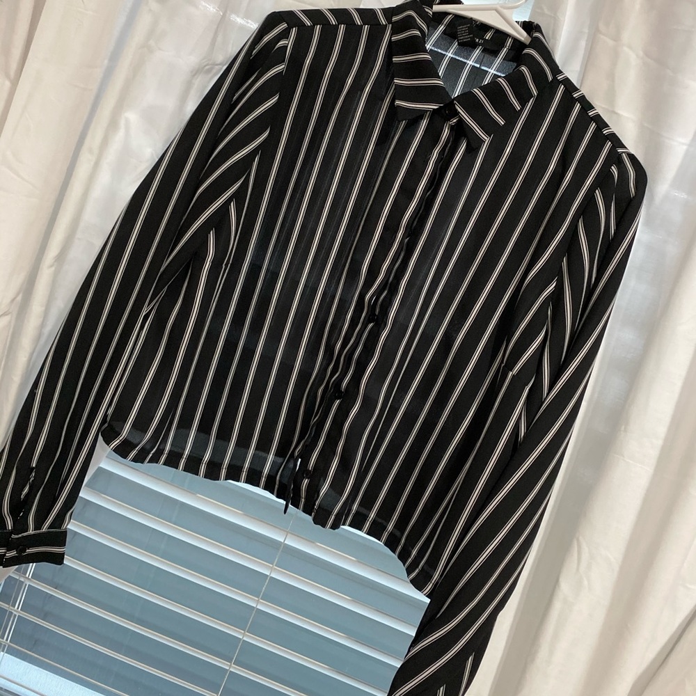 3/$15 Forever 21 striped button up!